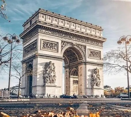 アパート Bright Steps From Champs Elysees *